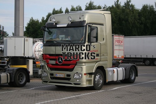 Foto camion mercedes - foto,