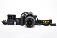 Nikon D5000 (piccola crepa