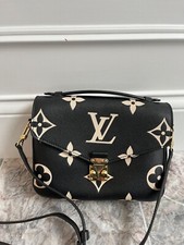 Pochette Louis Vuitton
