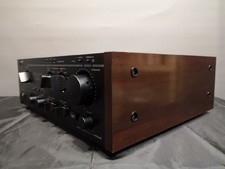 Amplificatore stereo integrato