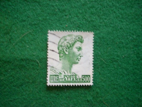 Francobollo poste italiane - poste,