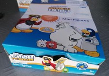 Box Espositore Completo Di 24 Bustine Mini Figures Club Penguin Disney Serie 1