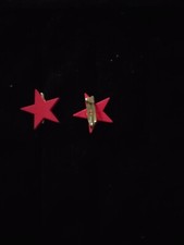 spilla stella rossa di legno