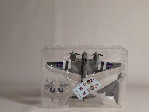 Toys 144 aereo bimotore - 1/144,