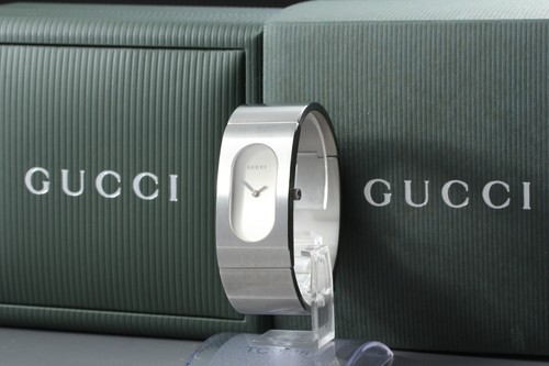 Mint case gucci 2400l - [mint,