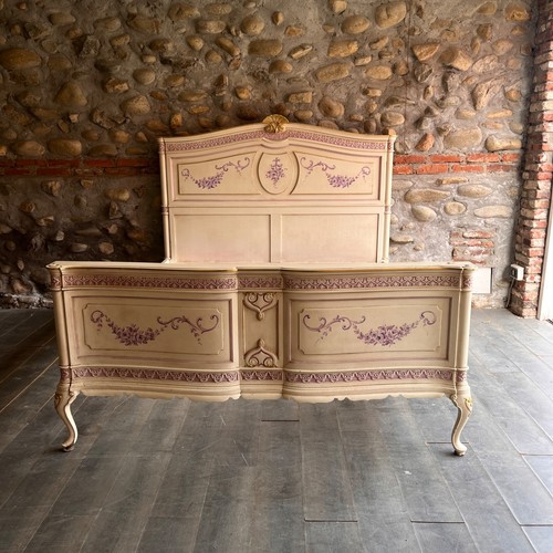 Antico letto decorato - , avorio
