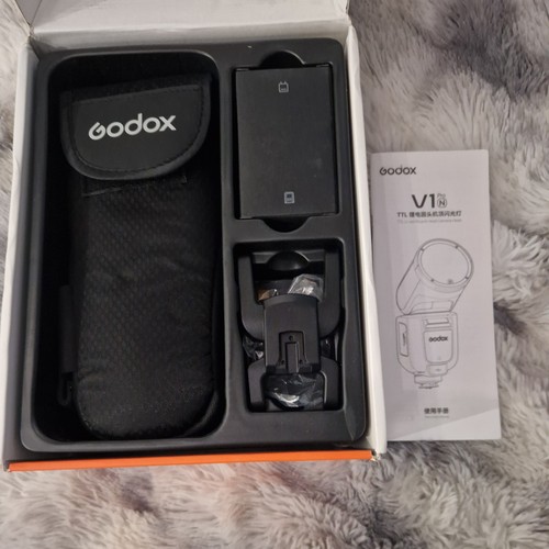 Godox pro flash speedlite - v1,