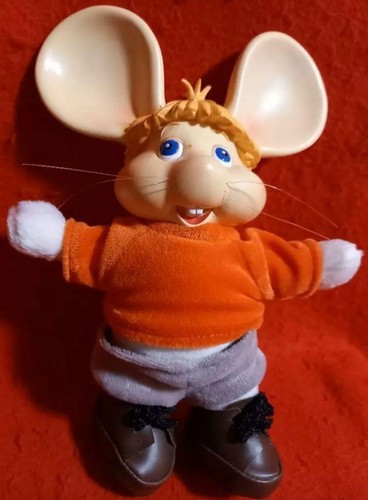Topo gigio figure - is,