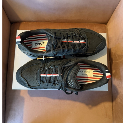 Sneakers design asics - sneakers,