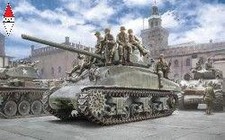 ITALERI 1/35 M4A1 SHERMAN WITH