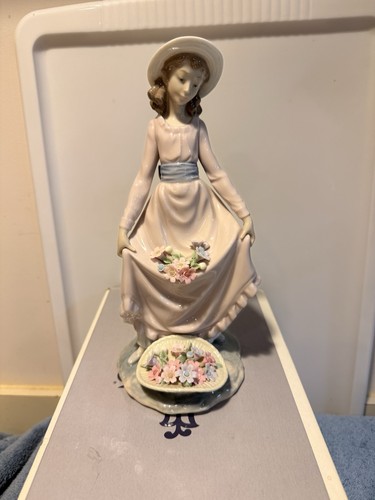 Statuina porcellana lladro - statuina,