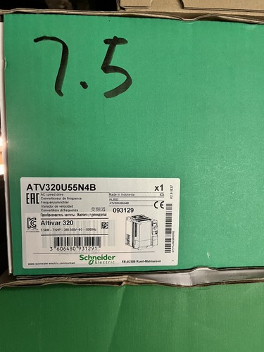 Nuovo atv320u55n4b schneider - nuovo,