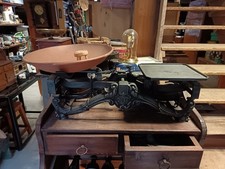 Bilancia a Contrappesi da Svizzera Molto Bella 80 x 60 x H 45 cm