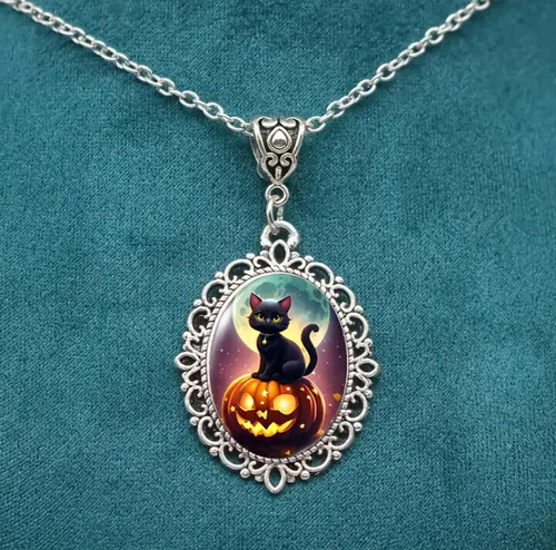 Collana con ciondolo - , ovale