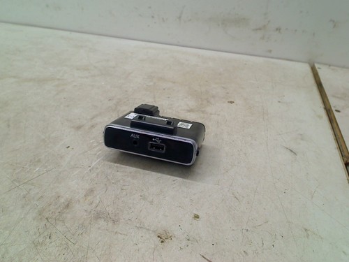 Usb hub con - con, l'aux