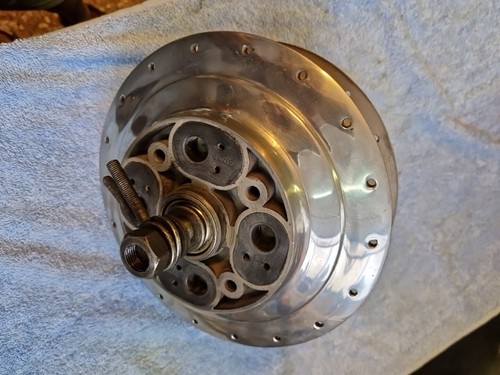 Mozzo freno tamburo moto - mozzo,