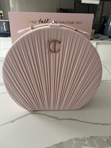 Charlotte tilbury cuscino talk - charlotte,