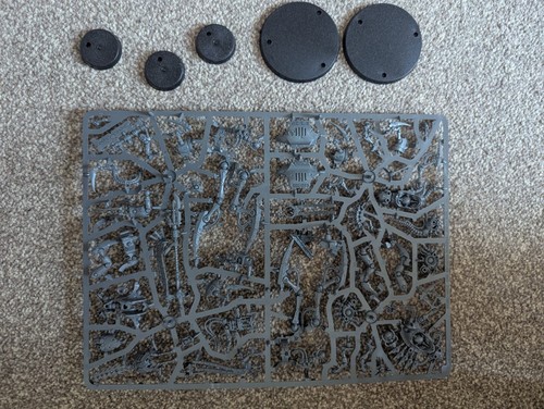 Warhammer necron royal court - warhammer,