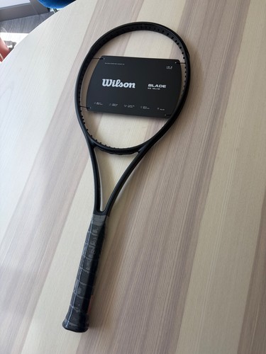 Wilson blade noir 16x19 v8 - wilson,