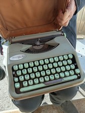 Macchina da scrivere Hermes