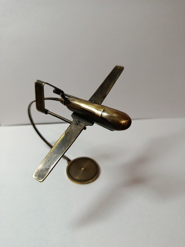 Accendino tavolo bronzo - in,