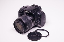 Canon EOS 400 D con obiettivo