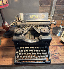 Antique 1931 Royal Manual