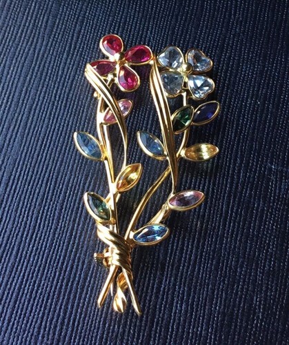 Spilla con pietre - spilla💫♥️💫con,