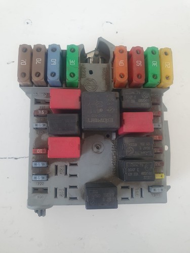 Scatola porta fusibili interna - porta,