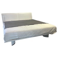 Letto matrimoniale in pelle