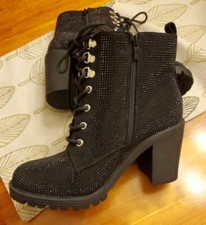 Stivaletti stringati neri