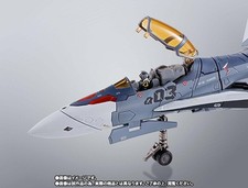 Bandai DX Chogokin VF-31A