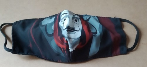 Mascherina con maschera della