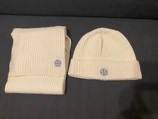 Sciarpa e cappello Stone Island