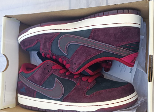 Riot skateshop nike dunk low - skateshop,