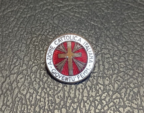 Pin spilla vintage - vintage, azione