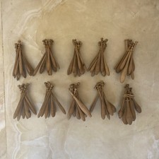 Lotto di 97 fuselli d’epoca in legno per tombolo 8 Cm