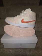 Air Jordan 1 Mid SE Velluto a