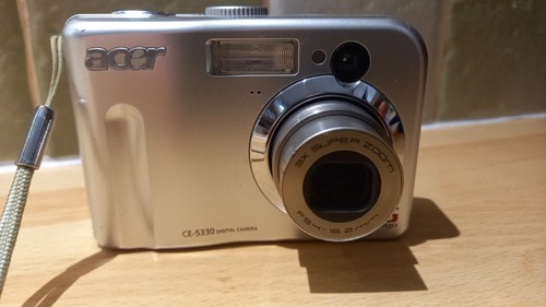 Acer fotocamera digitale