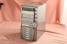 ASUS P4B Intel Pentium 4 2,4 GHz 1024 MB Ram Antec Case Windows Xp ChipAwayVirus 