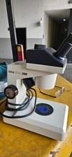 Leica ZOOM 2000 Microscopio per ispezione stereo, occhio 10x, vario mag da 10,5 a 45