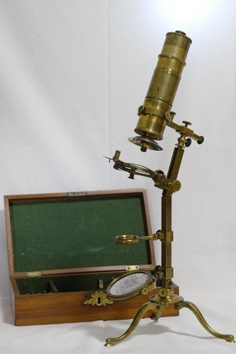 Raro microscopio universale