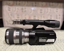 Sony Handycam NEX-VG10 +