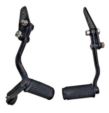 COPPIA PEDANE ANTERIORI-MOTO GUZZI 850 T5  ANNO 1994 AL 1997