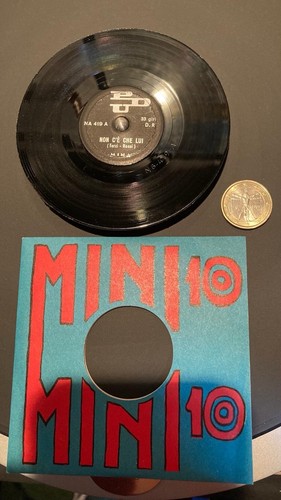 Mina non che lui - c’è,