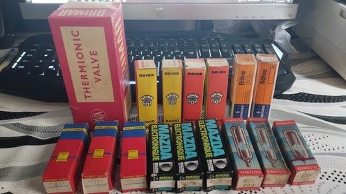 Vintage lot tube radio - vintage,