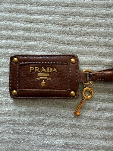 Prada charm etichetta - prada, bagaglio