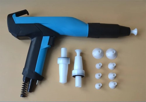 Pistola per verniciatura - , a