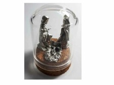 MINI PRESEPE 1 NATIVITA' metallo 3 CM IN CAMPANA VETRO ALTA 5CM DIAMETRO 3,5CM