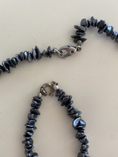 collana e braccialetto pietra nera